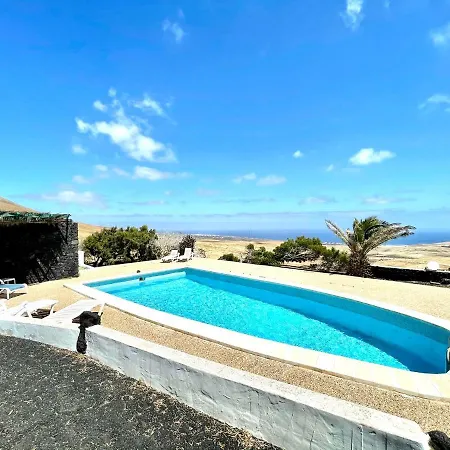 Appartamento Bonito Apartamento C Con Estupenda Vista A Oceano Y Piscina, En Lanzarote