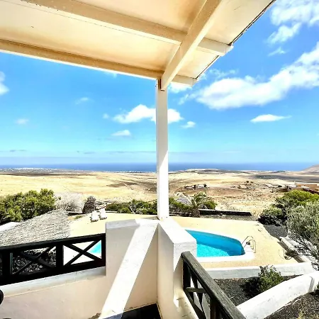 Appartamento Bonito Apartamento C Con Estupenda Vista A Oceano Y Piscina, En Lanzarote