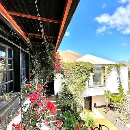 Bonito Apartamento C Con Estupenda Vista A Oceano Y Piscina, En Lanzarote *