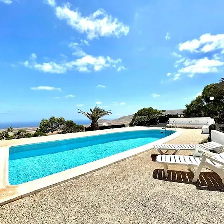 Appartamento Bonito Apartamento C Con Estupenda Vista A Oceano Y Piscina, En Lanzarote *