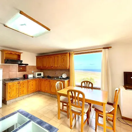 Bonito Apartamento C Con Estupenda Vista A Oceano Y Piscina, En Lanzarote Apartamento