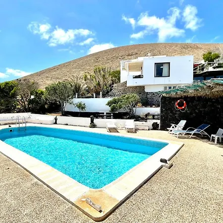 Apartamento Bonito Apartamento C Con Estupenda Vista A Oceano Y Piscina, En Lanzarote